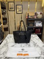 Micheal Kors Jet Set Travel Signature Logo Tote Bag With Dust Bag (Black) M11
