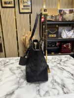 Micheal Kors Jet Set Travel Signature Logo Tote Bag With Dust Bag (Black) M11 - Image 3