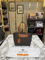 Micheal Kors Jet Set Travel Signature Logo Tote Bag With Dust Bag (Coffee Brown) M11