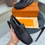 luois vuton Premium Loafers Surplus Leather Quality With All Accessories HX013