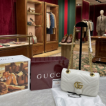 Guchi GG Marmont matelass bag features chevron quilting and antique gold-toned hardware with Double Box premium quality(same box packing