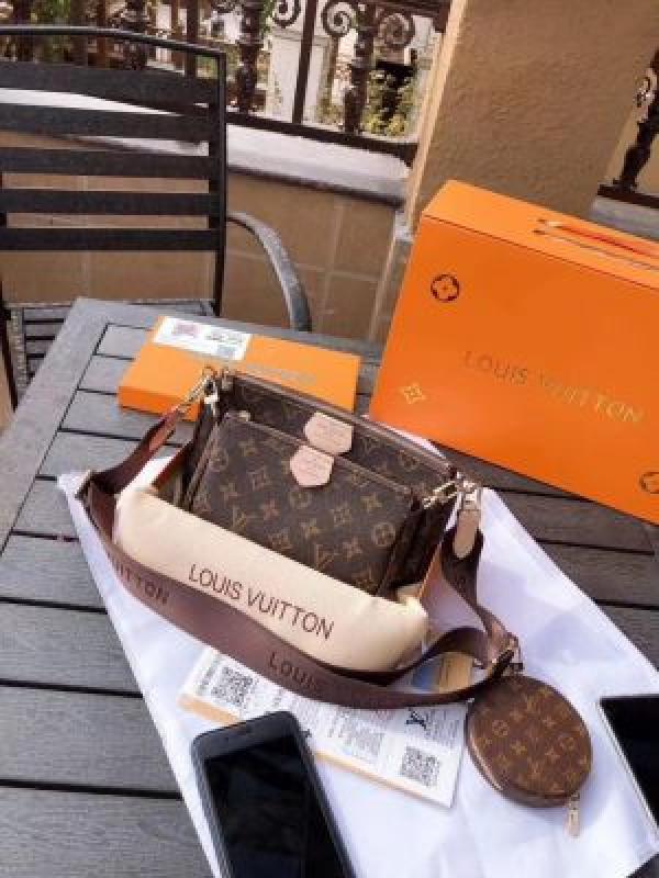 6acea80de26bf0.jpg Loius_Vuttion_ pochette sling bag with og box and premium quality with inner brown premium quality 5319 - Image 1