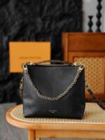 Luois vuton multipaas handbag with box 5152