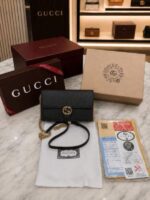 Guchi pre-owned interlocking handbag with double box packing 5090