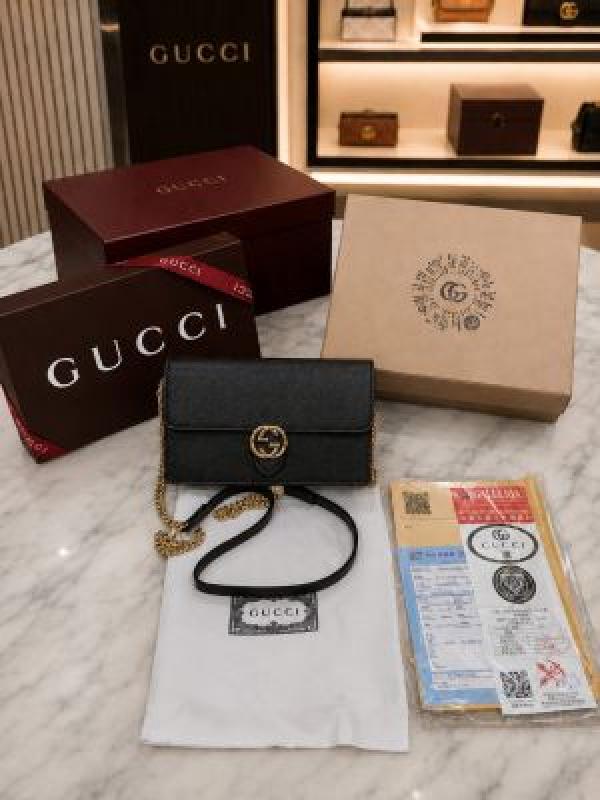6acea922d64550.jpg Guchi pre-owned interlocking handbag with double box packing 5090 - Image 1