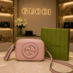 Gucc Womens Small Zip Bag in Sumo with box 618 - Image 2