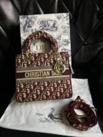 Christian Lady diyor big size hand bag with box 1043 - Image 3