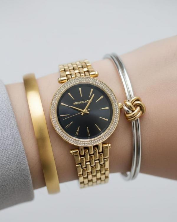 6acf891ed65500.jpg Michael_l Kors Darci Gold-Black - Image 1